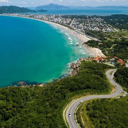 Lindo Apartamento Na Praia De Mariscal Pe Na Areia Bombinhas Exterior photo
