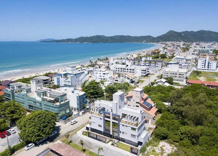 Lindo Apartamento Na Praia De Mariscal Pe Na Areia